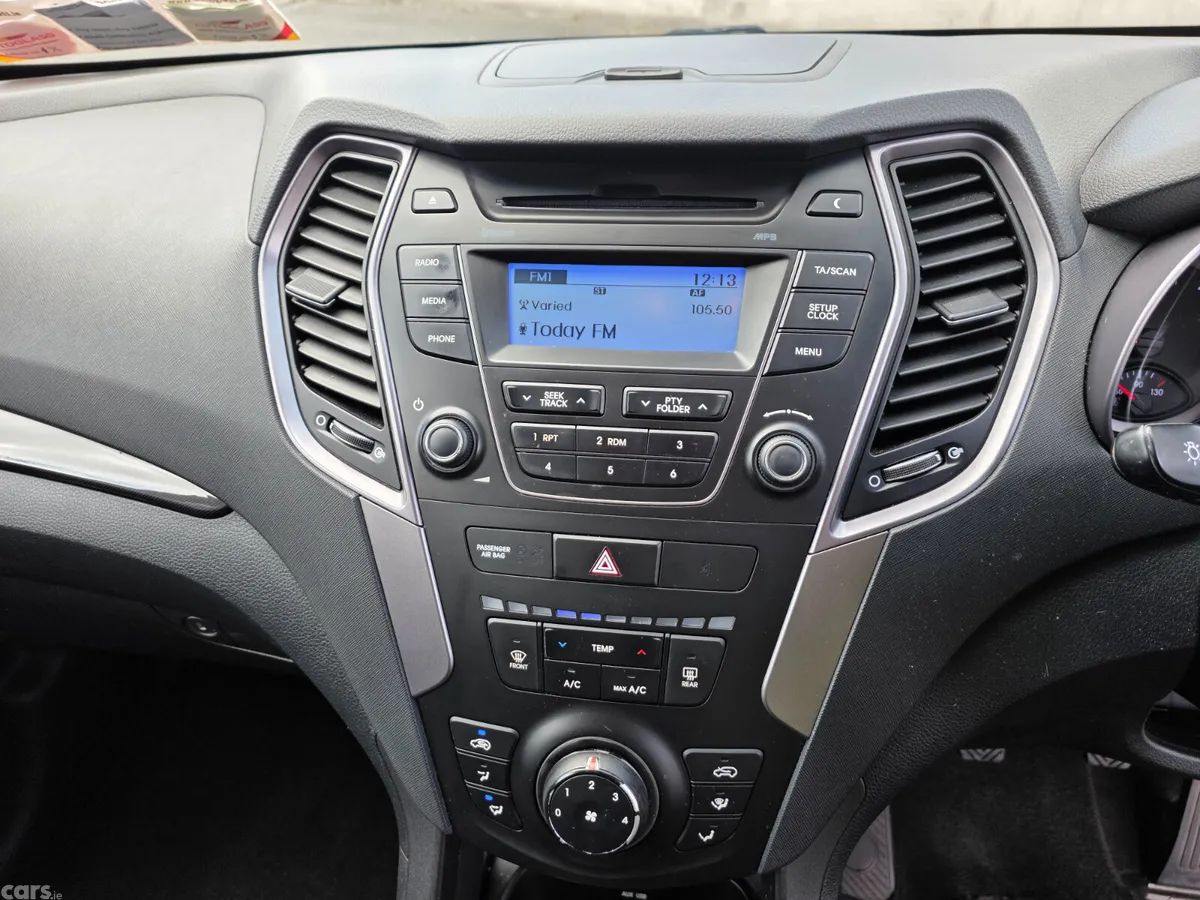 Hyundai Santa Fe SUV, Diesel, 2014, White