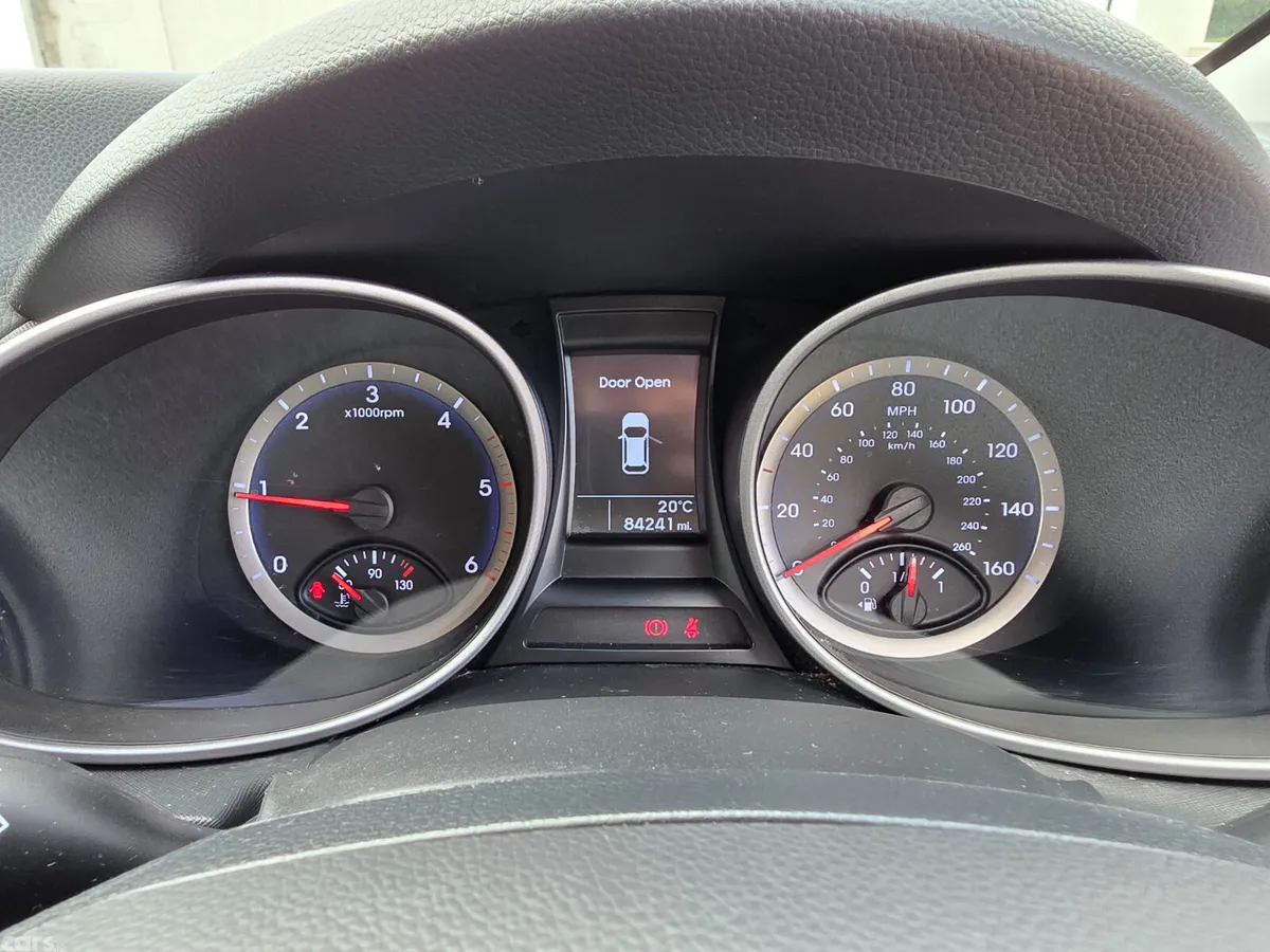 Hyundai Santa Fe SUV, Diesel, 2014, White