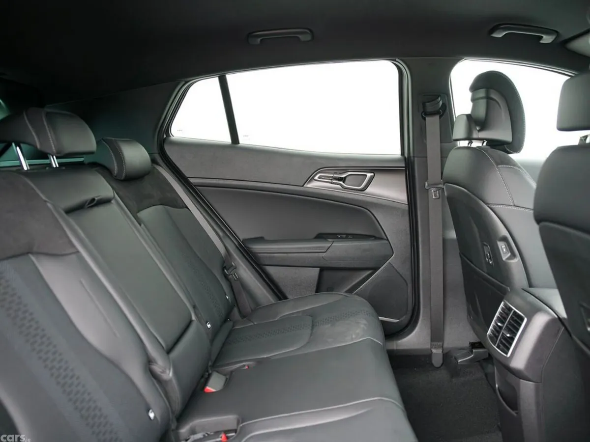 Kia Sportage SUV, Petrol Hybrid, 2027, Black