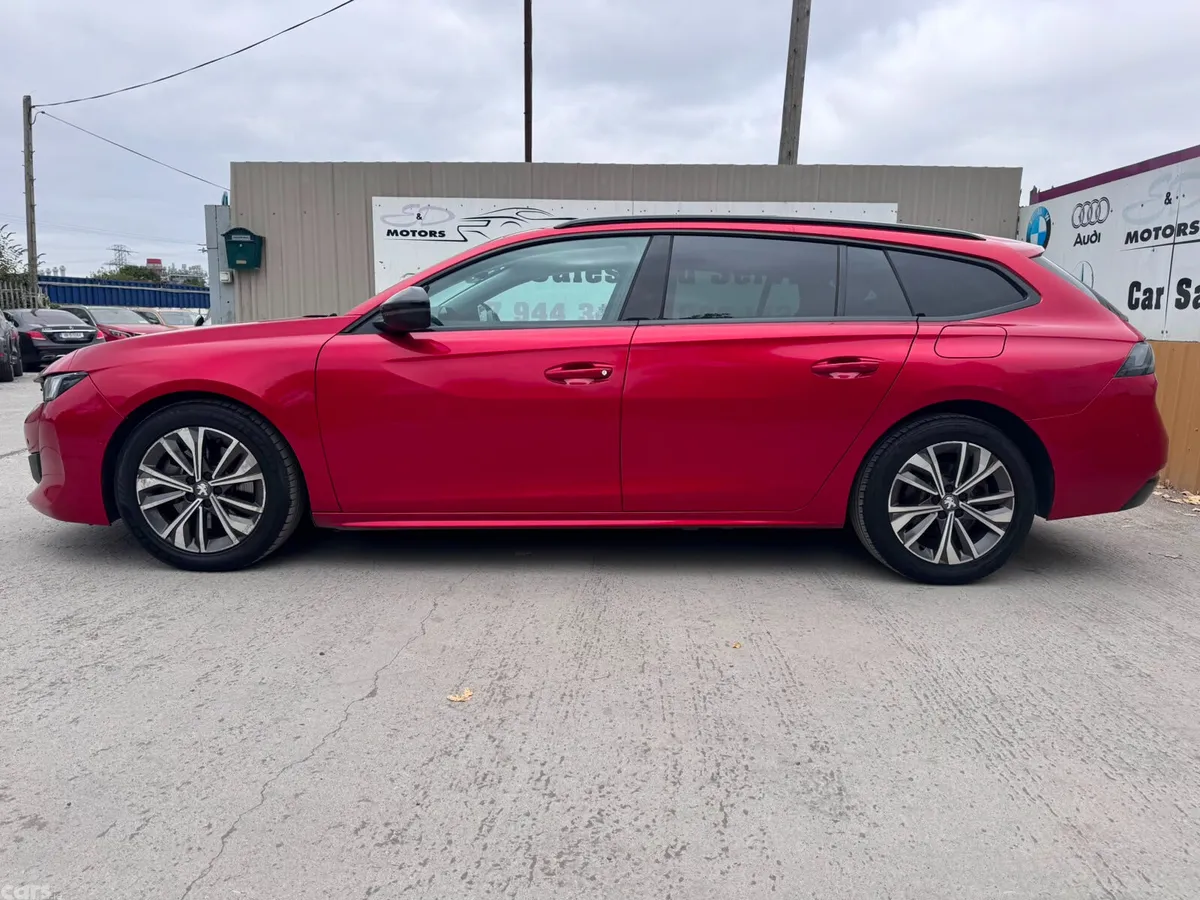 Peugeot 508 Estate/Jeep, Petrol Plug-in Hybrid, 2022, Red
