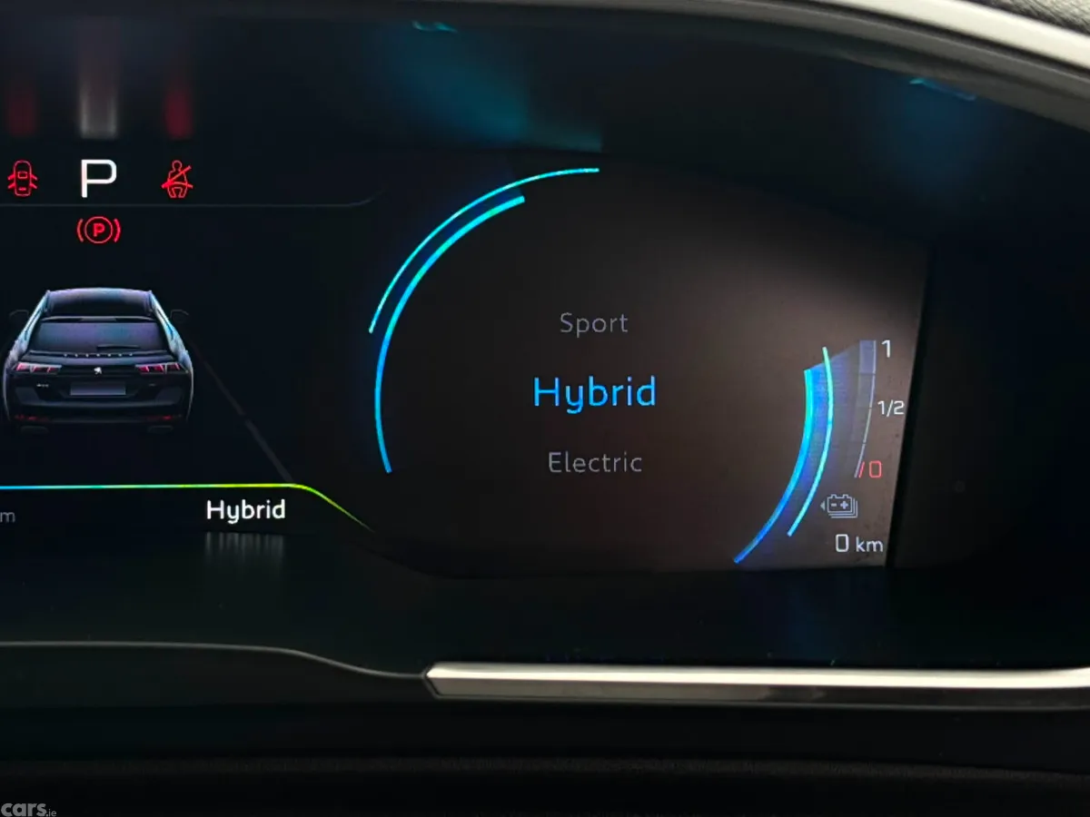 Peugeot 508 Estate/Jeep, Petrol Plug-in Hybrid, 2022, Red