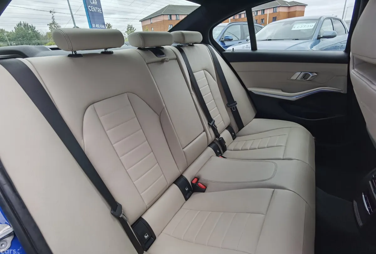 BMW 3-Series Saloon, Petrol Plug-in Hybrid, 2021, Blue