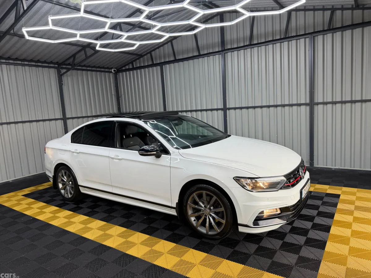 Volkswagen Passat Saloon, Diesel, 2017, White