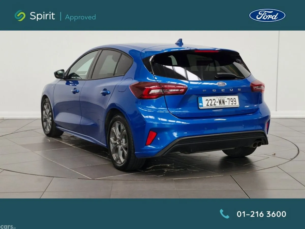 Ford Focus Hatchback, Petrol, 2022, Blue