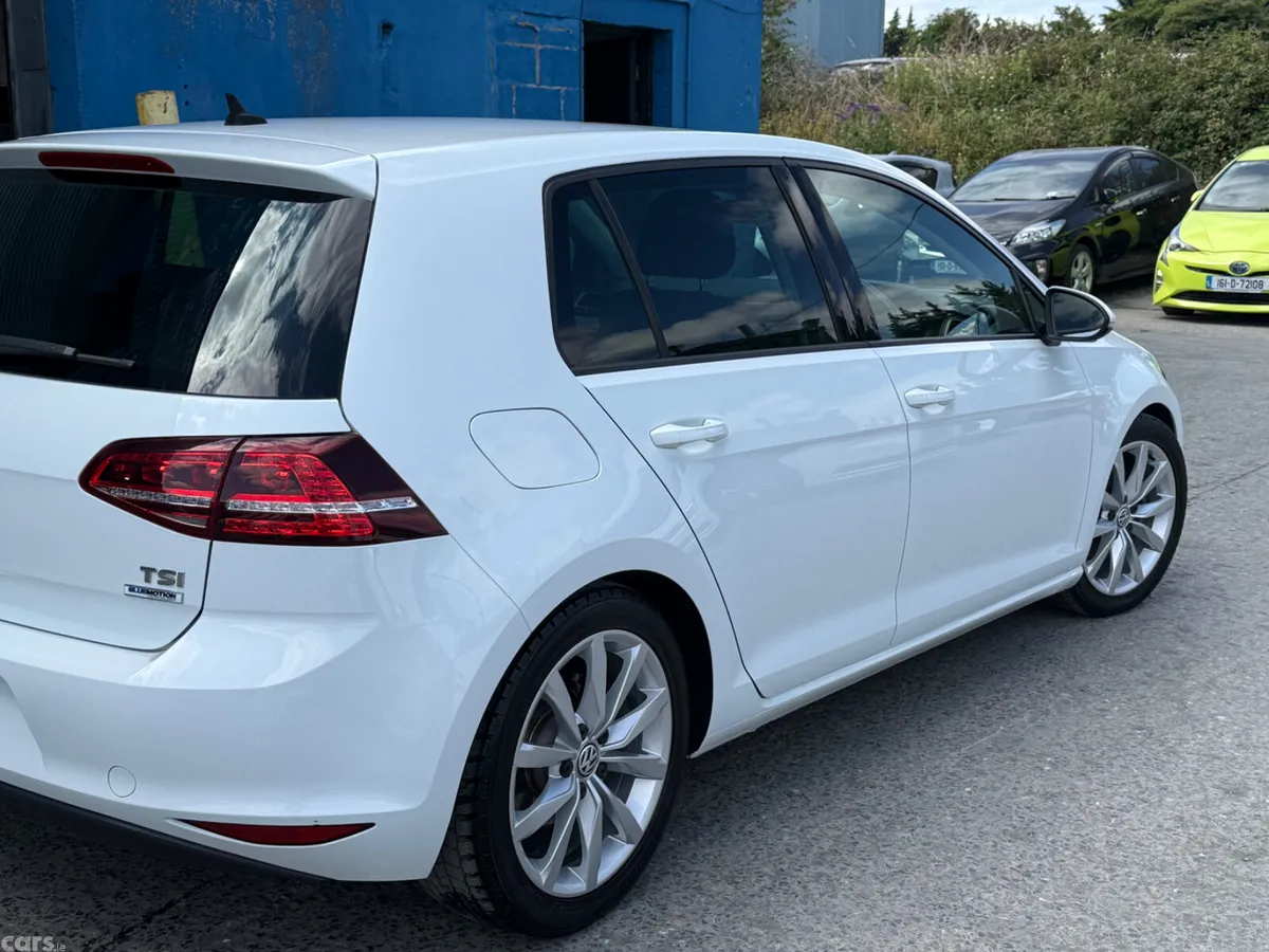 Volkswagen Golf Hatchback, Petrol, 2017, White