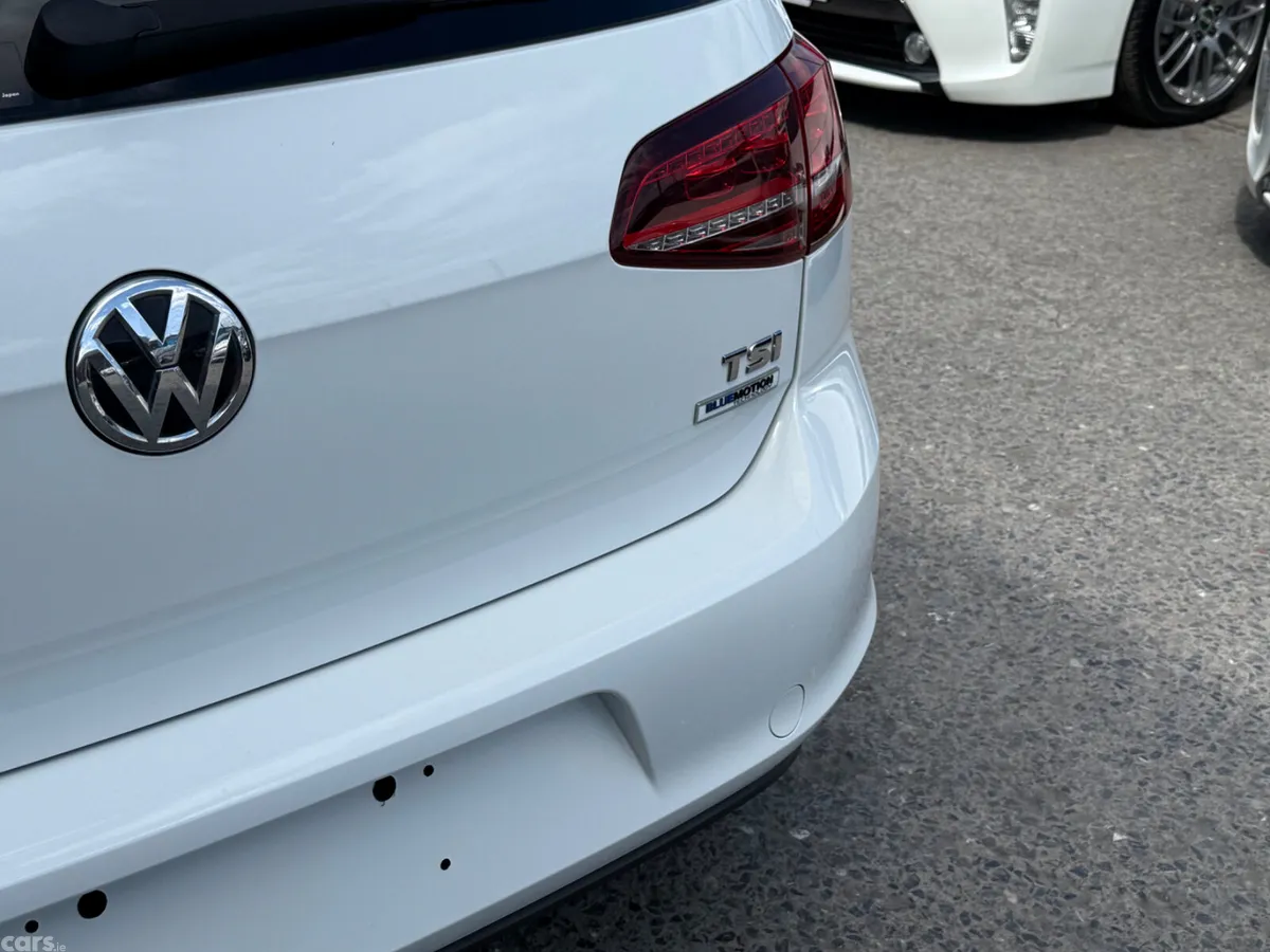 Volkswagen Golf Hatchback, Petrol, 2017, White