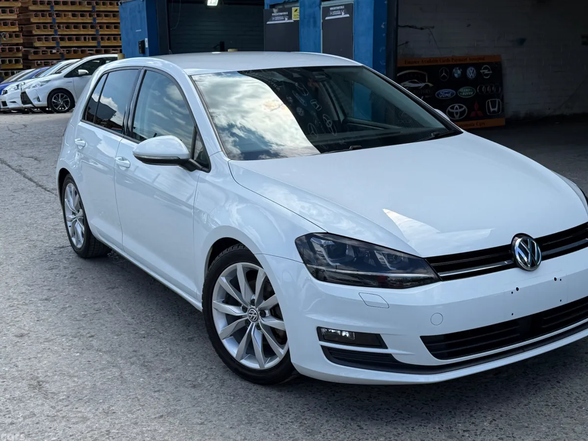 Volkswagen Golf Hatchback, Petrol, 2017, White