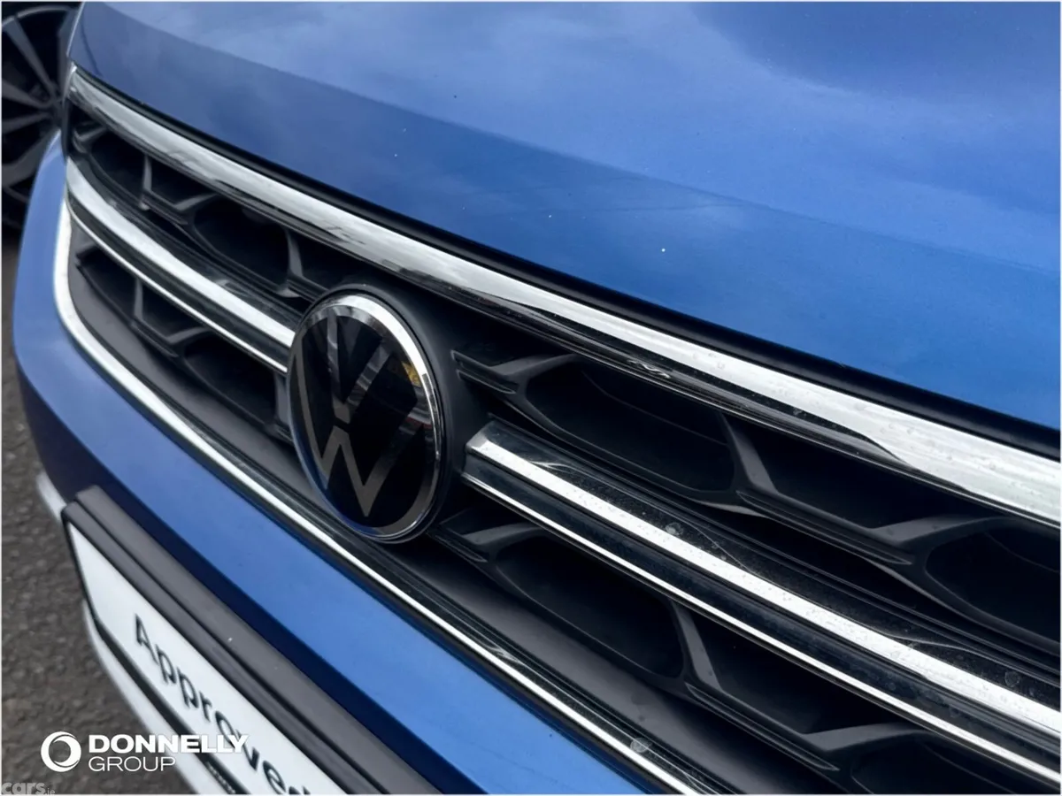 Volkswagen T-Roc Hatchback, Diesel, 2025, Blue