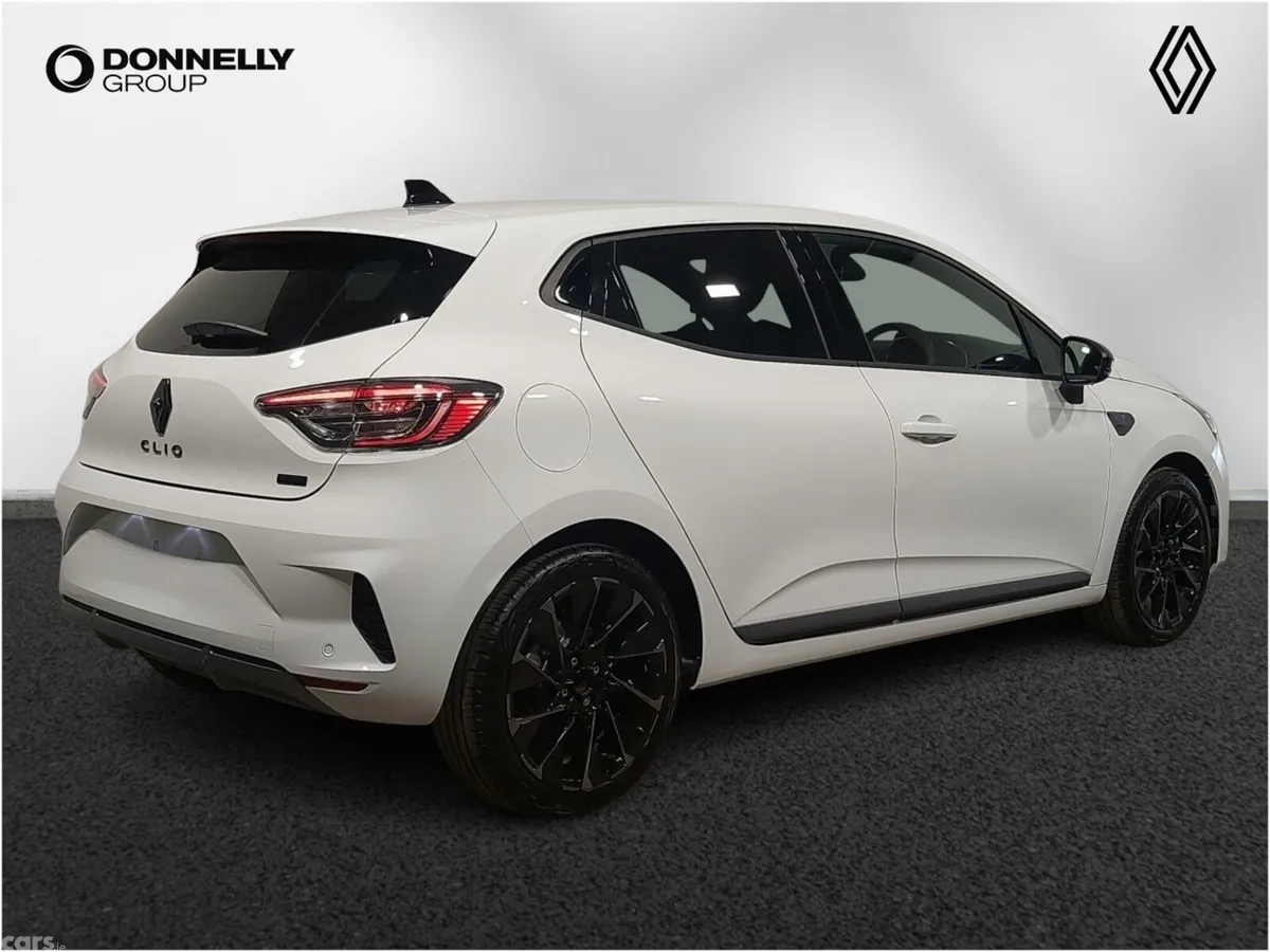 Renault Clio Hatchback, 2026, 