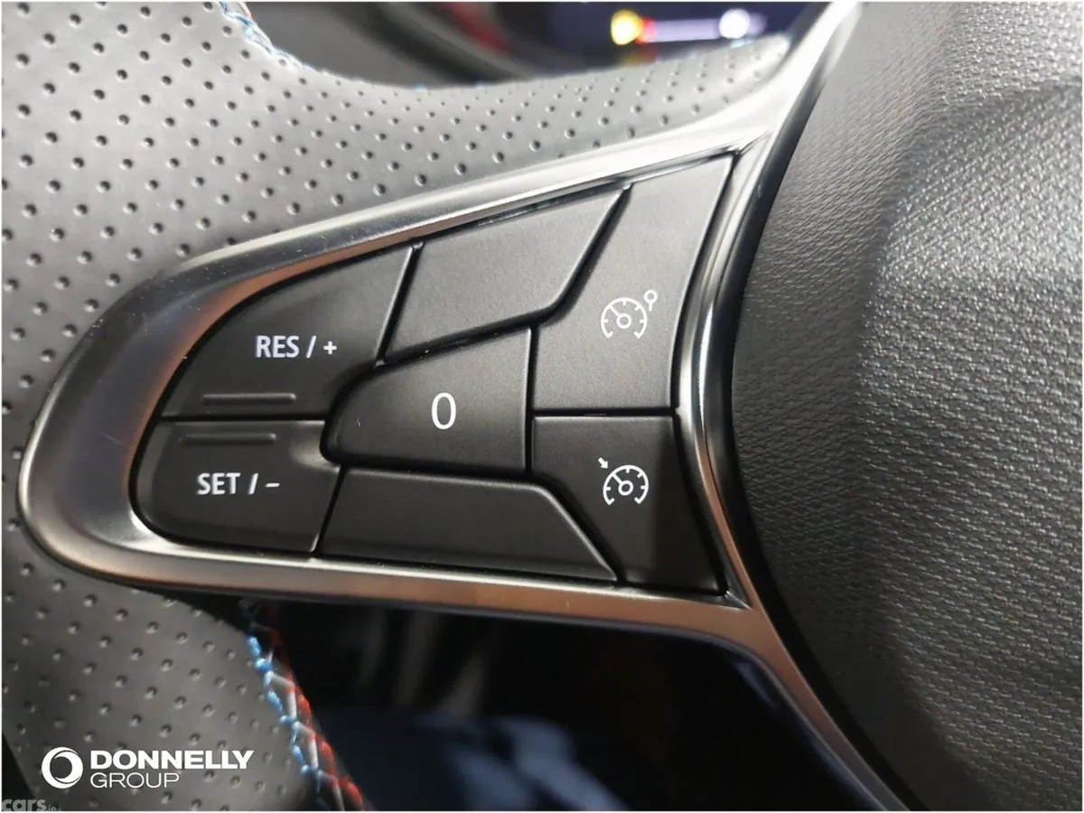 Renault Clio Hatchback, 2026, 