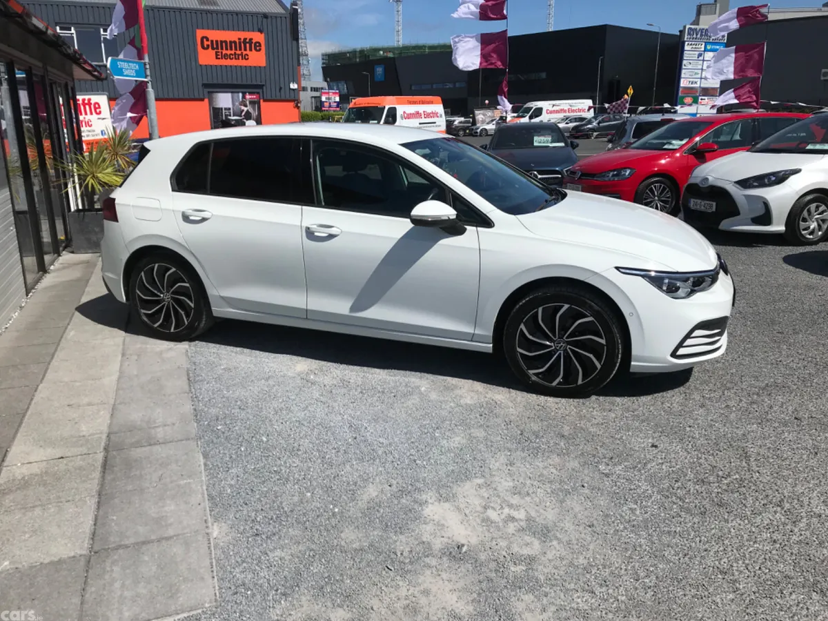 Volkswagen Golf Hatchback, Diesel, 2022, White
