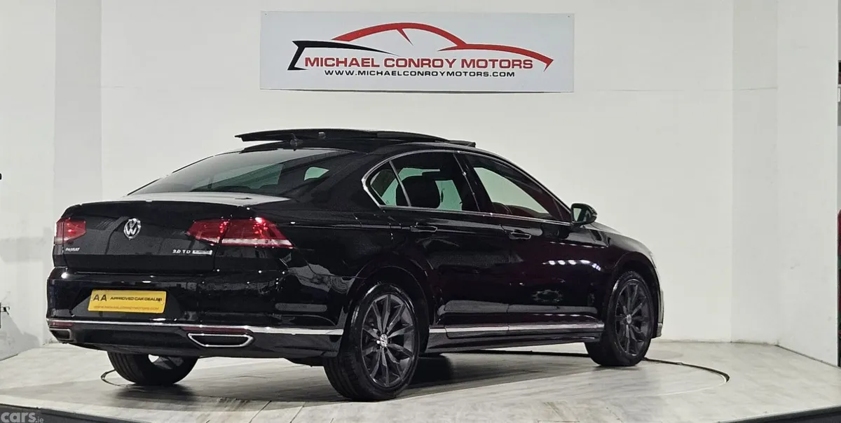 Volkswagen Passat Saloon, Diesel, 2017, Black