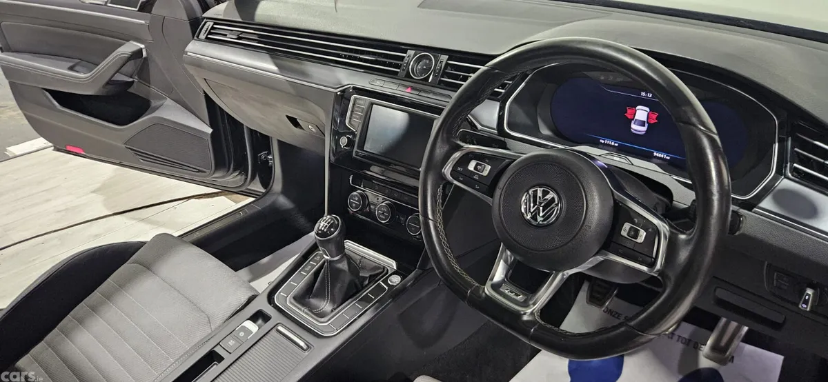 Volkswagen Passat Saloon, Diesel, 2017, Black