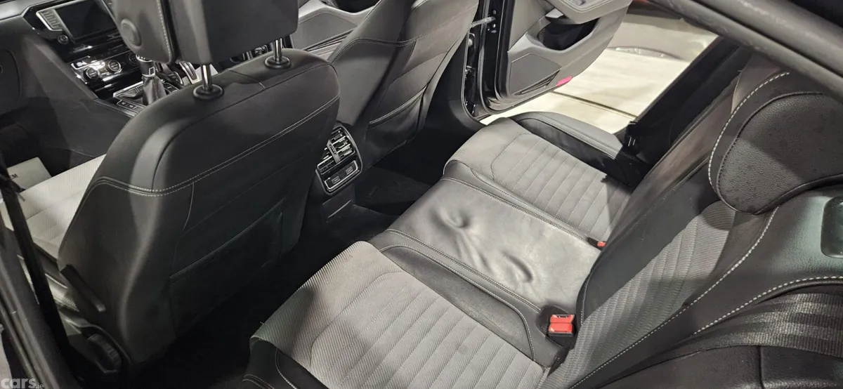 Volkswagen Passat Saloon, Diesel, 2017, Black
