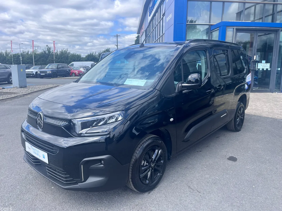 Citroen Berlingo Multispace MPV, Diesel, 2027, Black
