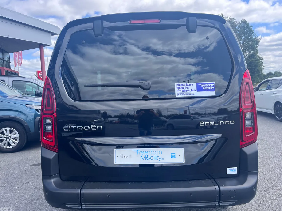 Citroen Berlingo Multispace MPV, Diesel, 2027, Black
