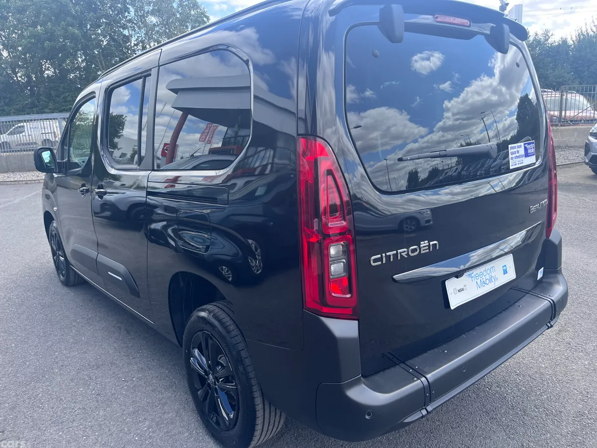 Citroen Berlingo Multispace MPV, Diesel, 2027, Black