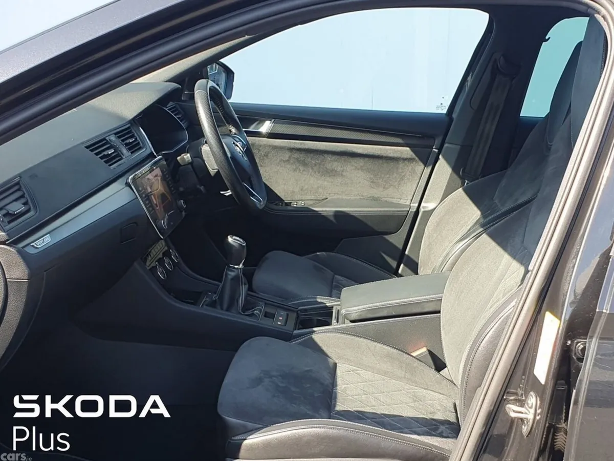 Skoda Superb Saloon, Diesel, 2023, Black