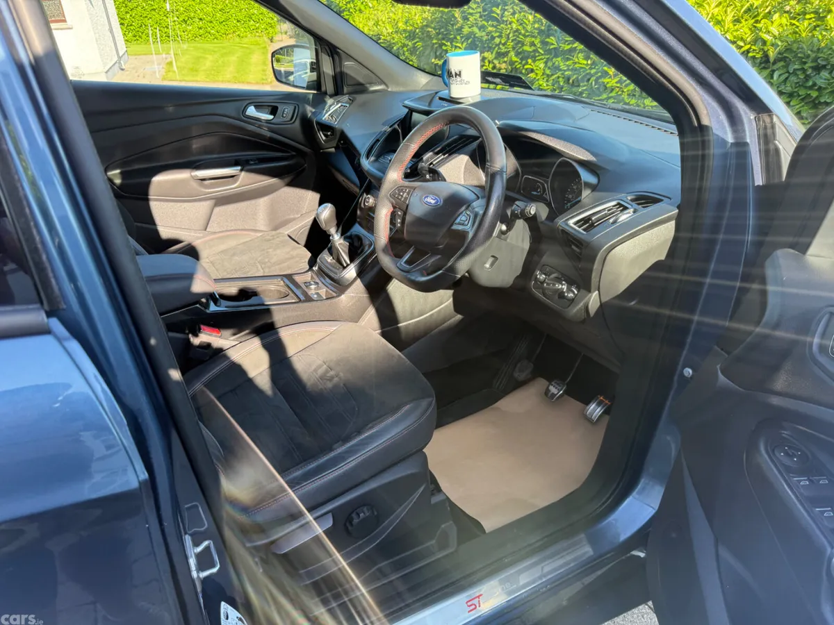 Ford Kuga SUV, Diesel, 2019, Blue