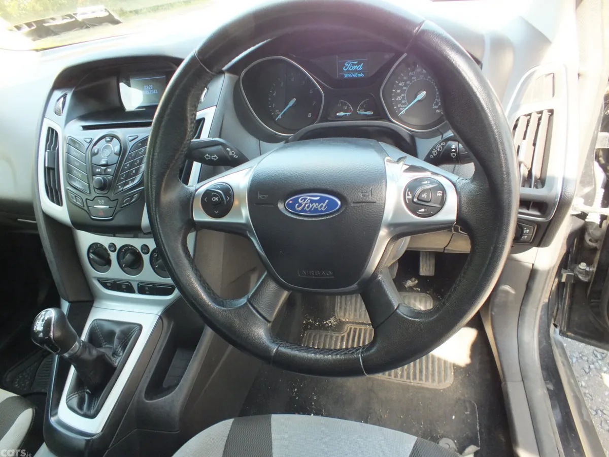 Ford Focus Hatchback, Petrol, 2014, Black