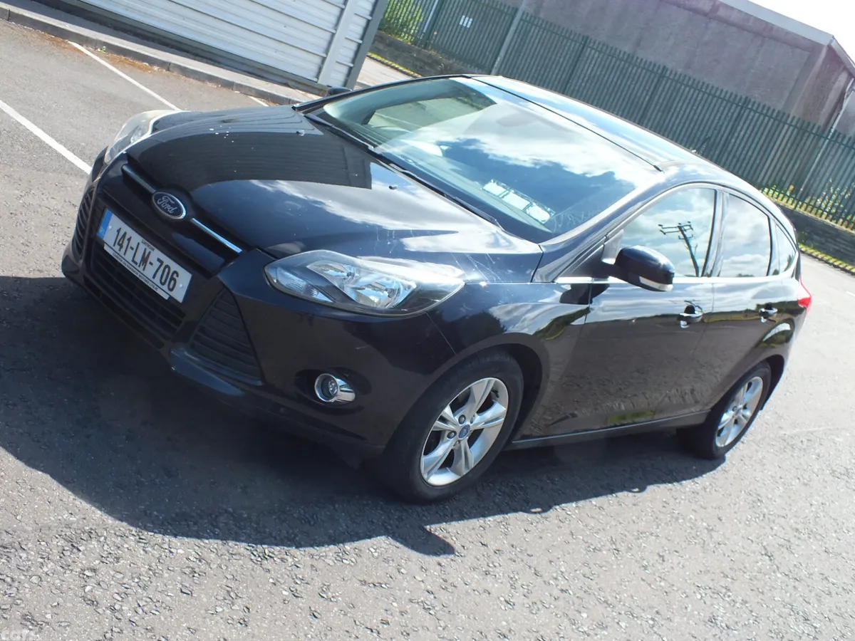 Ford Focus Hatchback, Petrol, 2014, Black