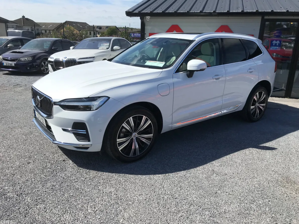 Volvo XC60 SUV, Petrol Plug-in Hybrid, 2022, White