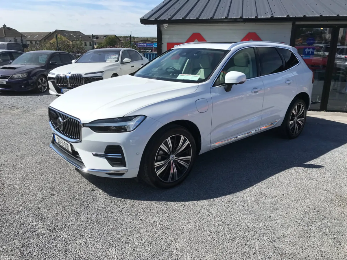 Volvo XC60 SUV, Petrol Plug-in Hybrid, 2022, White