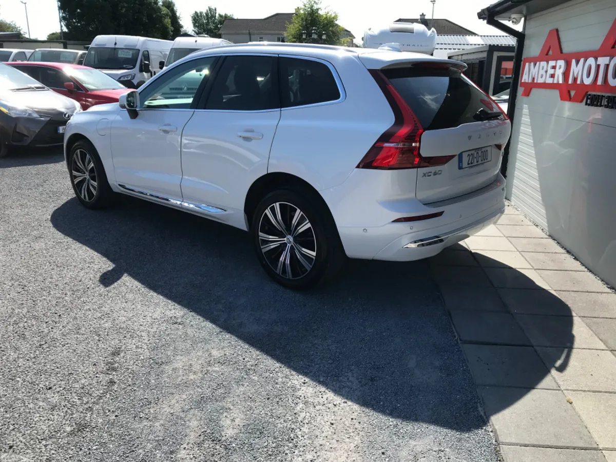 Volvo XC60 SUV, Petrol Plug-in Hybrid, 2022, White