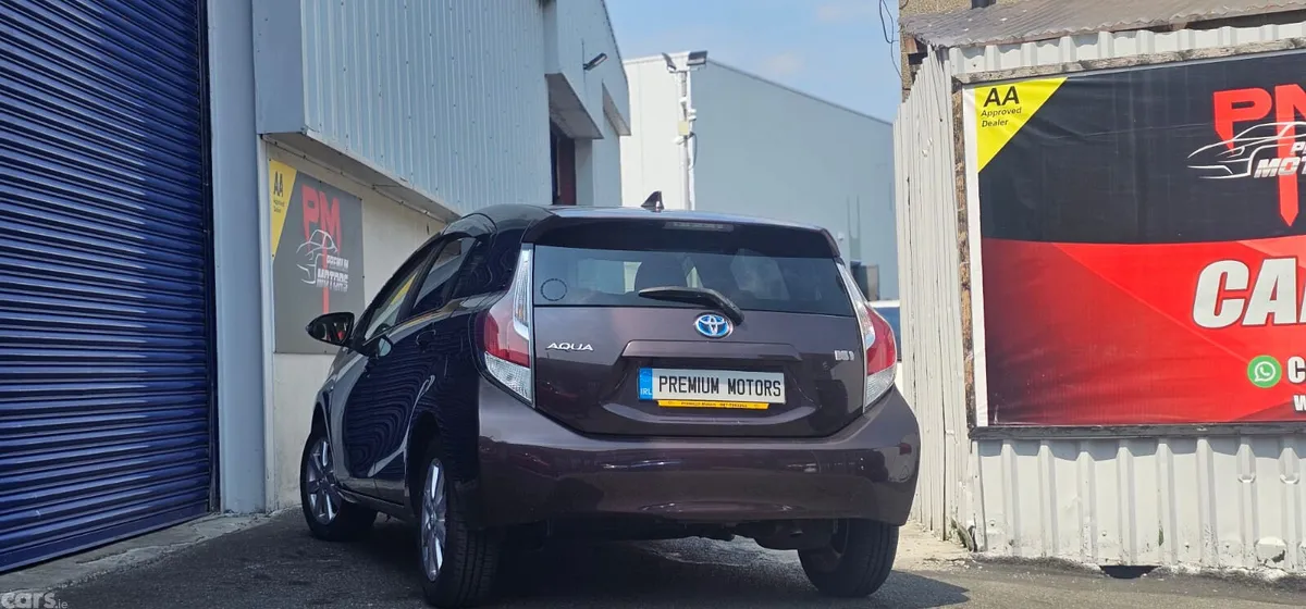 Toyota Aqua Hatchback, Petrol Hybrid, 2015, Brown
