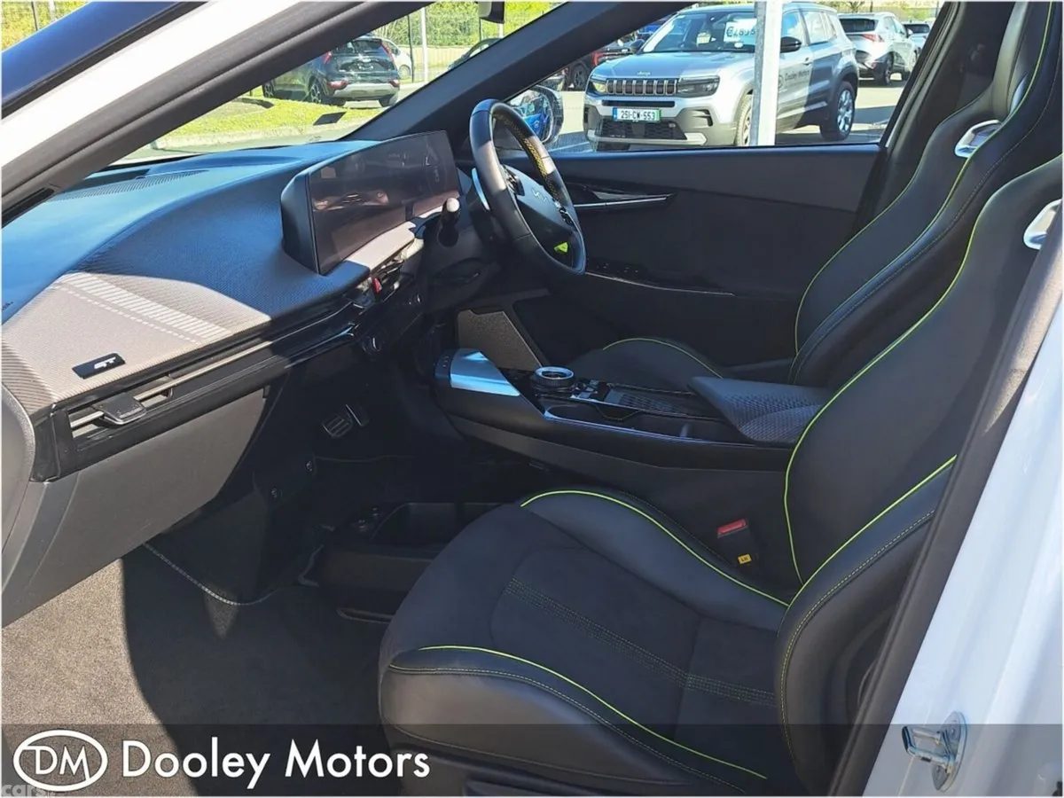 Kia EV6 MPV, Electric, 2024, White