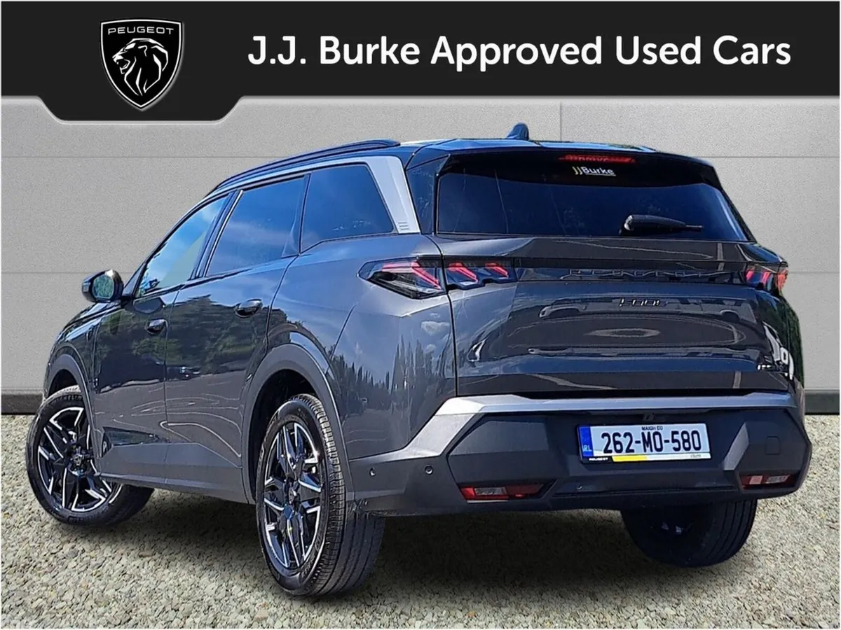 Peugeot 5008 SUV, Petrol Hybrid, 2026, Grey