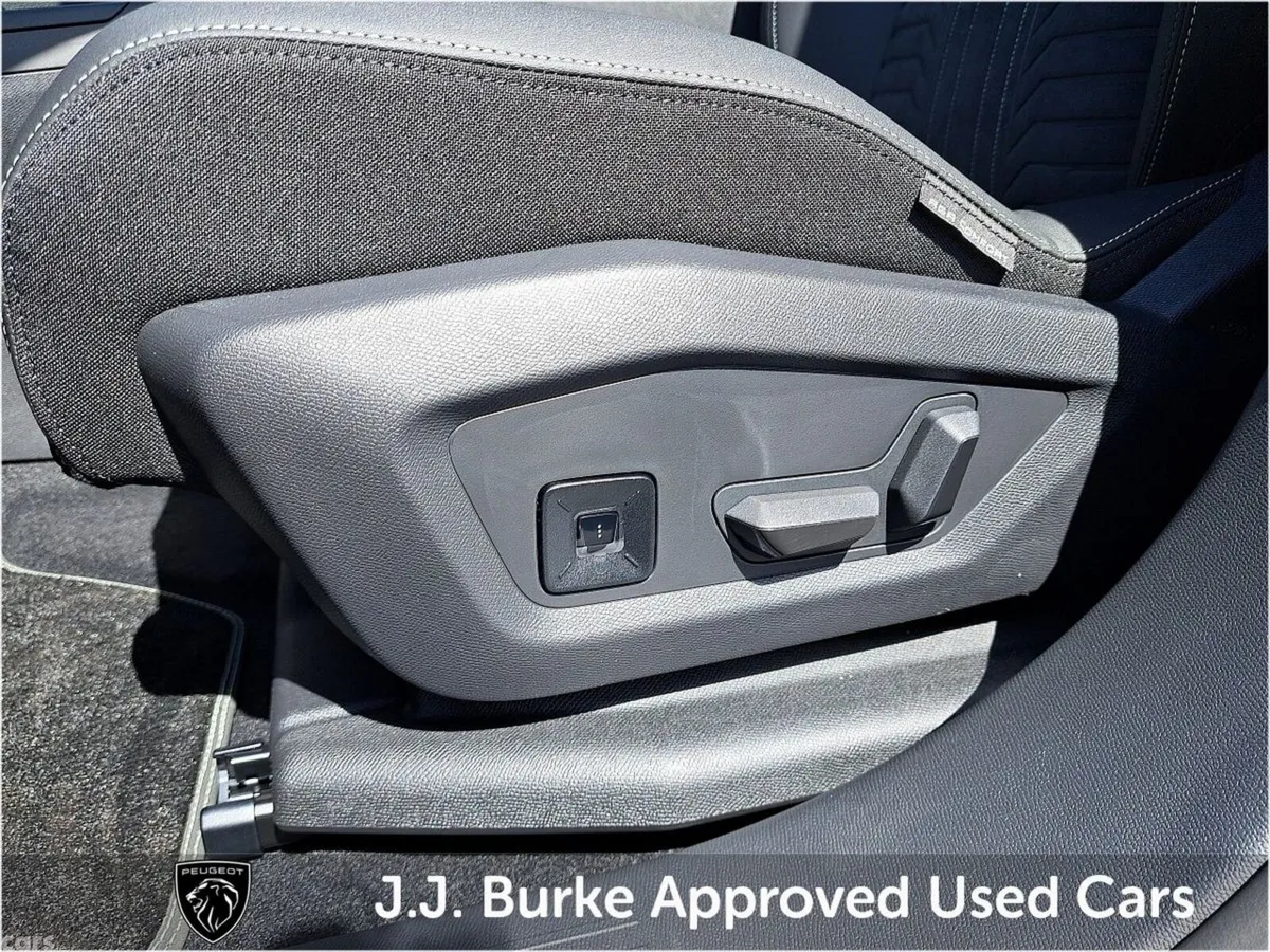 Peugeot 5008 SUV, Petrol Hybrid, 2026, Grey