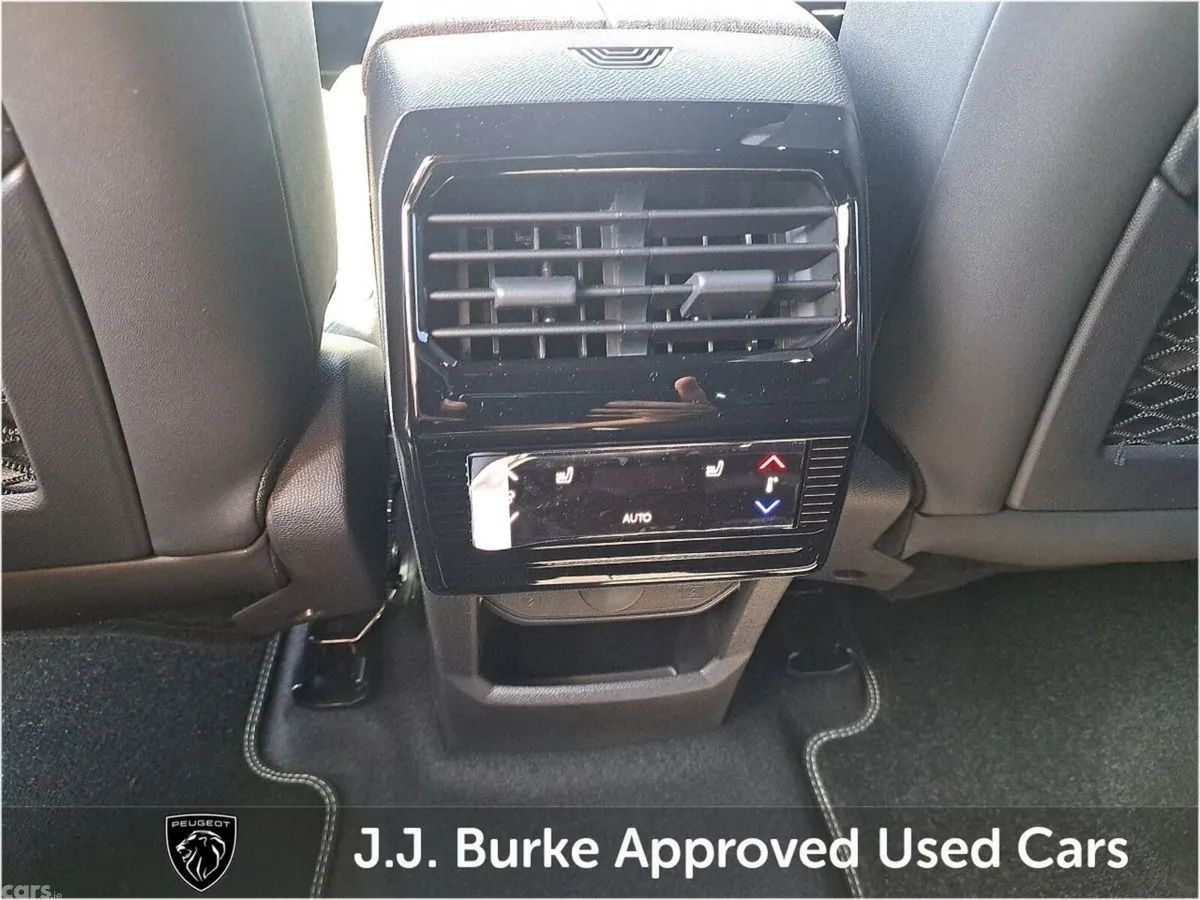 Peugeot 5008 SUV, Petrol Hybrid, 2026, Grey