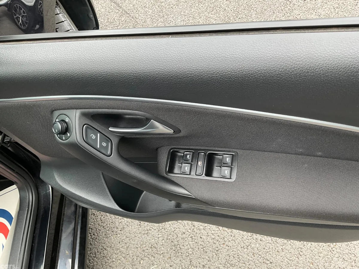 Volkswagen Polo Hatchback, Petrol, 2017, Black
