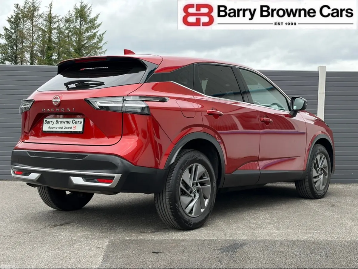 Nissan Qashqai SUV, Petrol Hybrid, 2025, Red