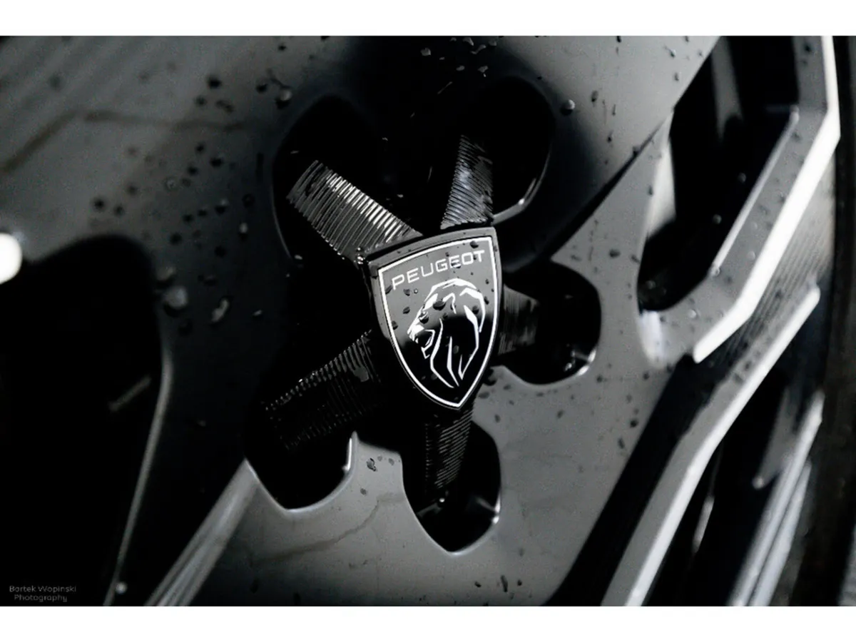 Peugeot 3008 SUV, Electric, 2026, White