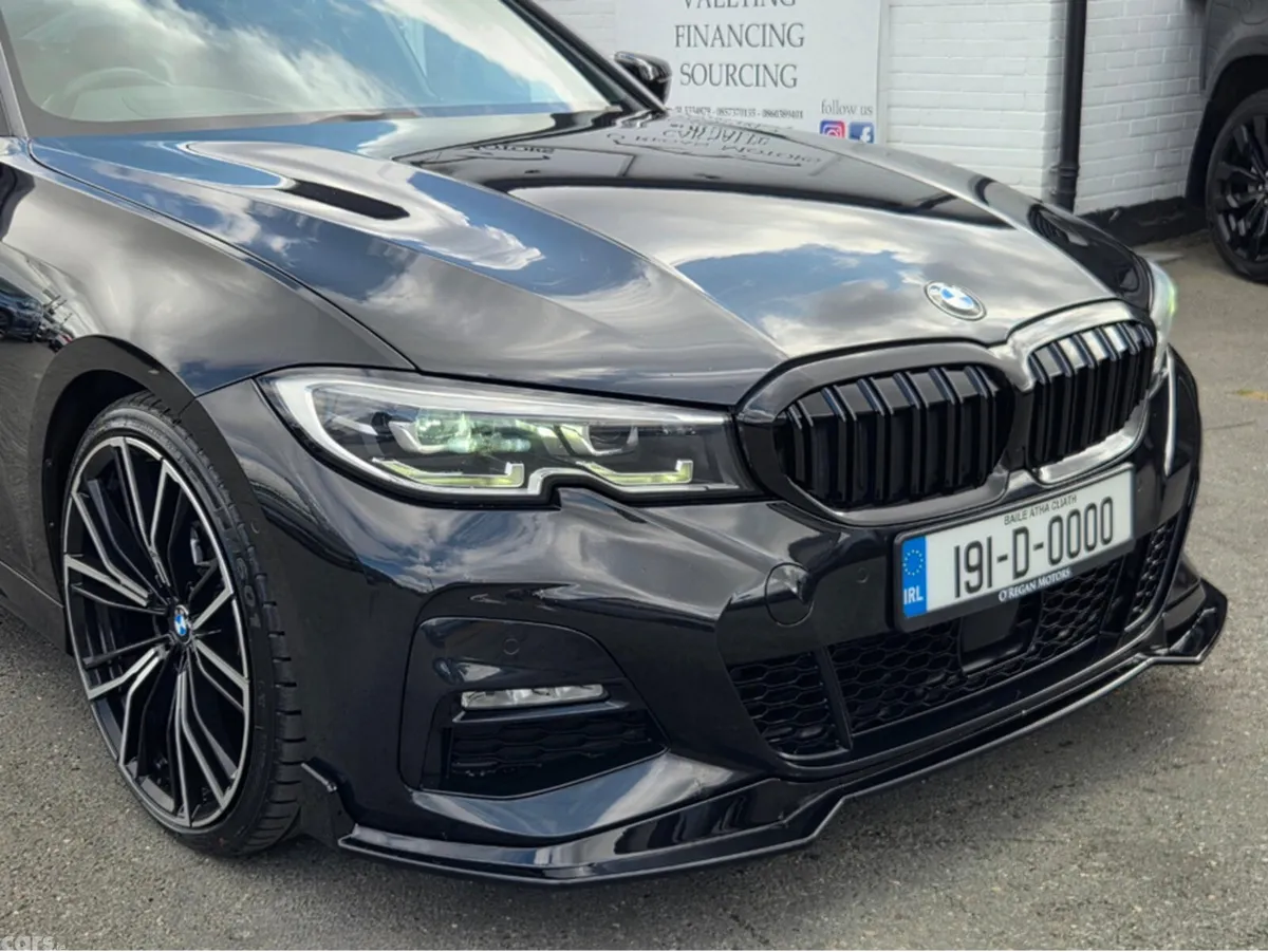 BMW 3-Series Saloon, Diesel, 2019, Black