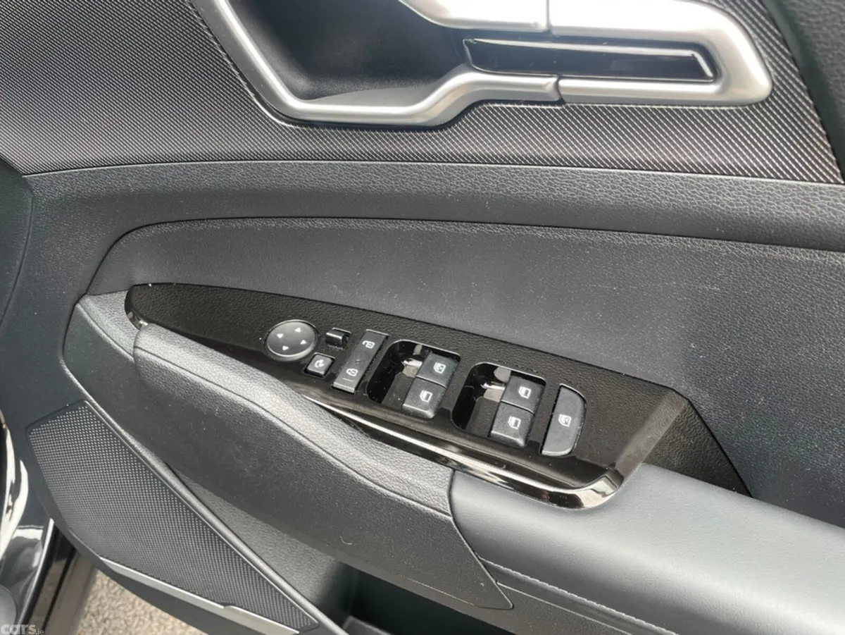 Kia Sportage MPV, Diesel Hybrid, 2023, Black