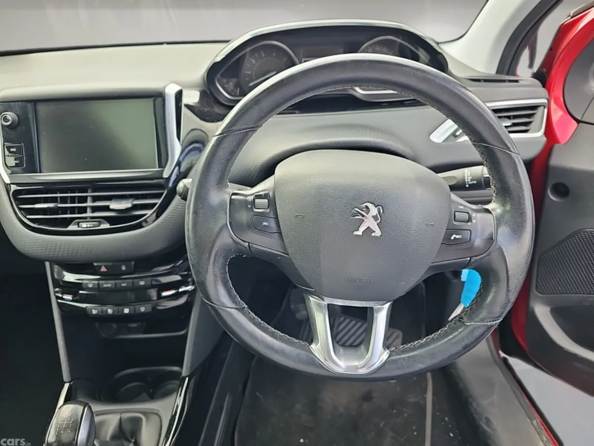 Peugeot 2008 Estate, Petrol, 2017, Red