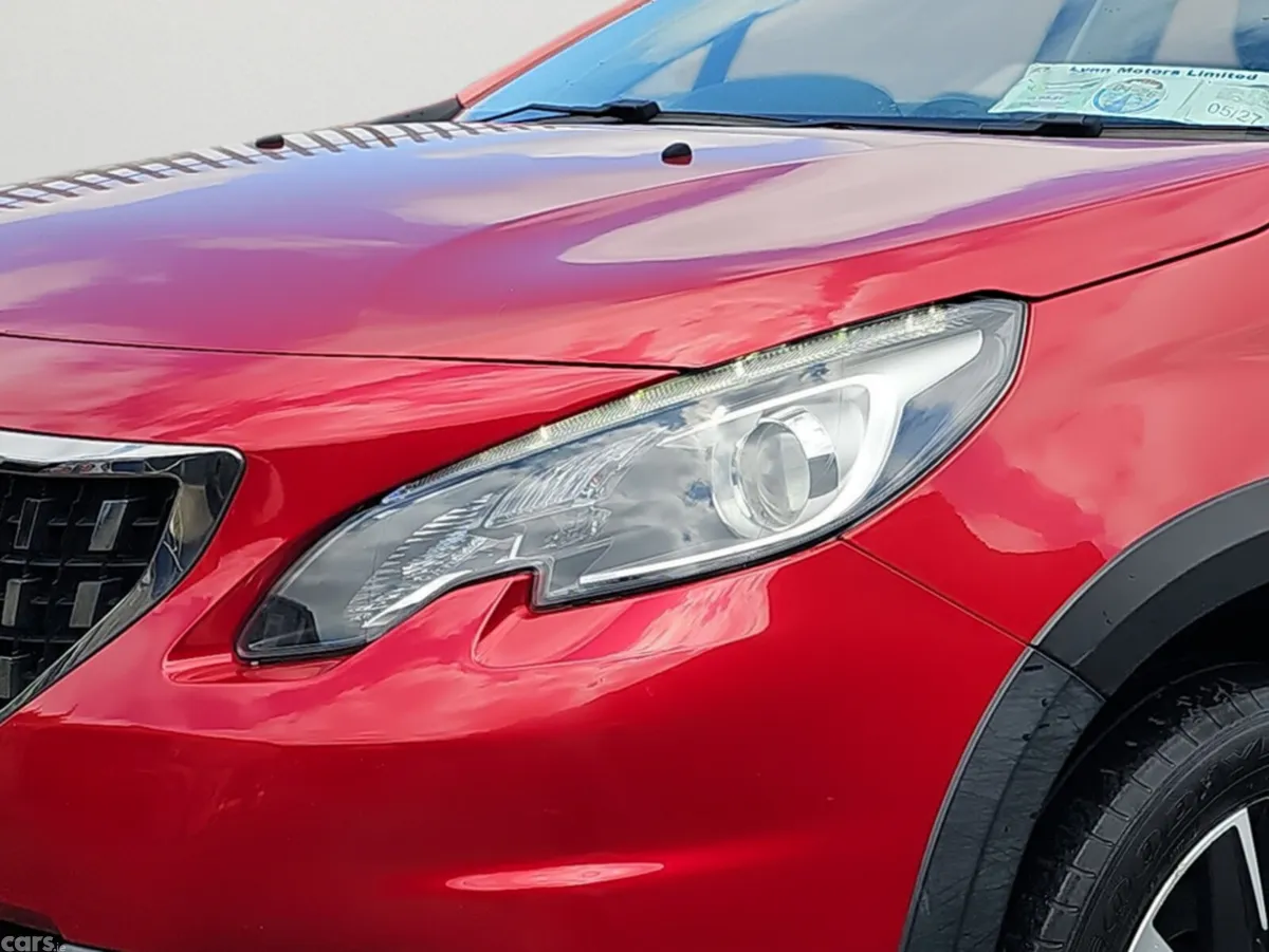 Peugeot 2008 Estate, Petrol, 2017, Red