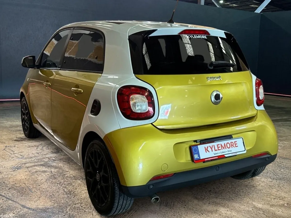 Smart Forfour Hatchback, Petrol, 2017, Yellow