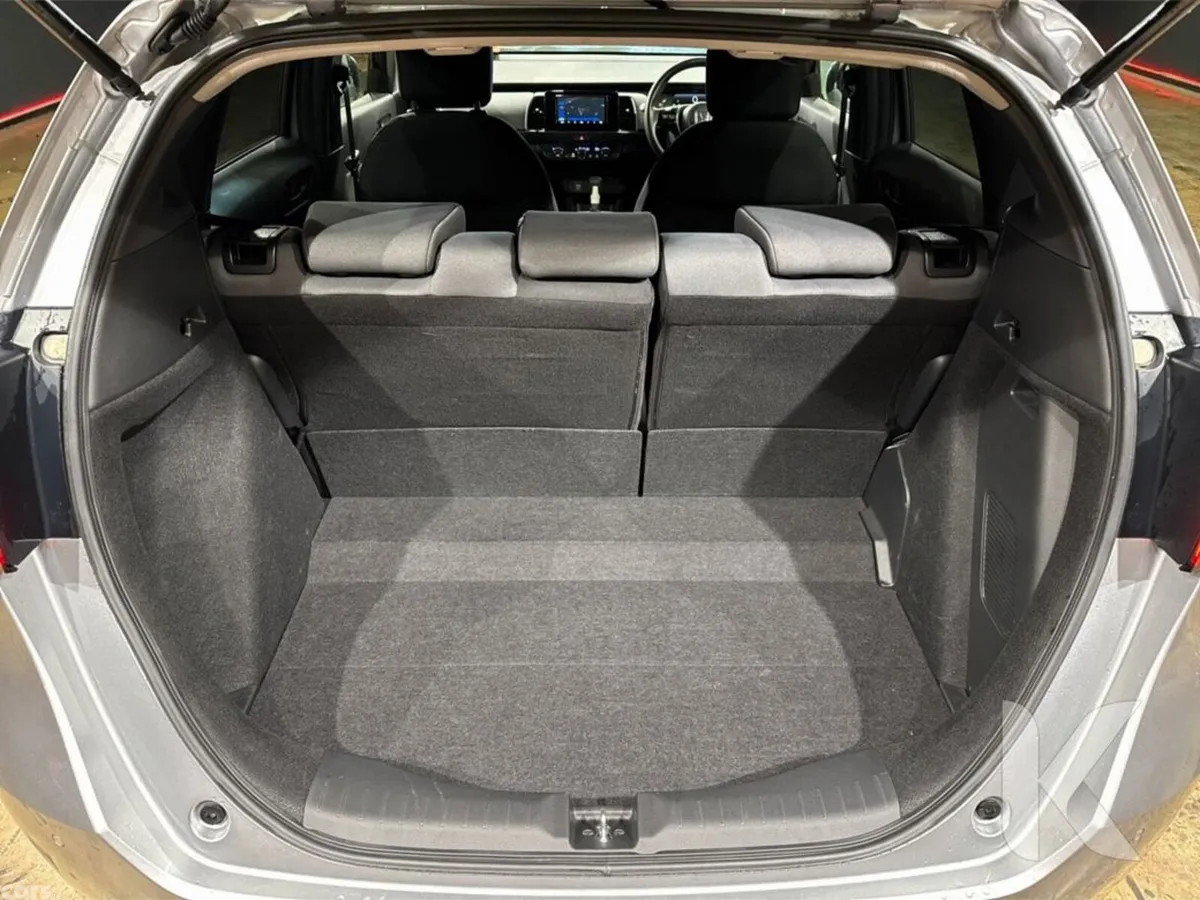 Honda Fit Hatchback, Petrol Hybrid, 2023, Silver