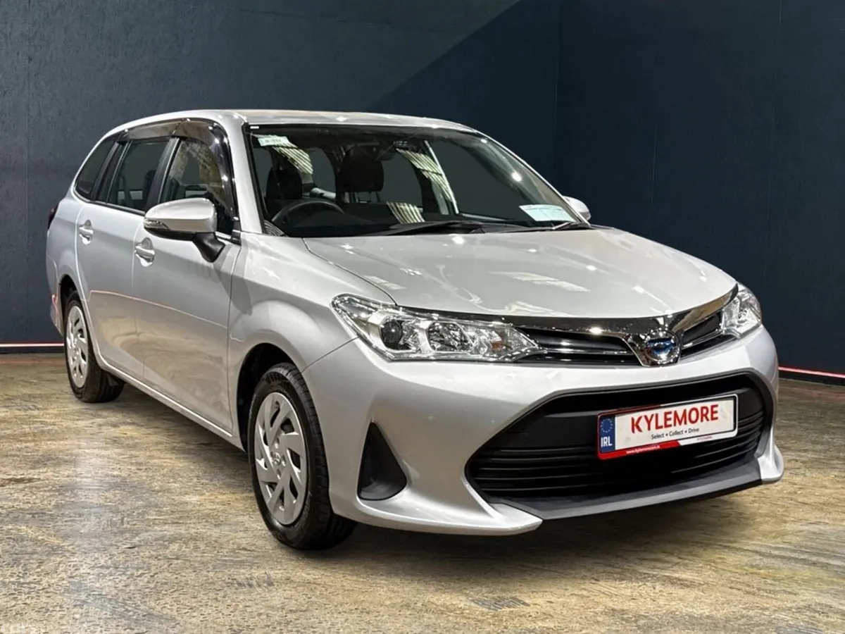Toyota Corolla Estate, Petrol Hybrid, 2021, Silver