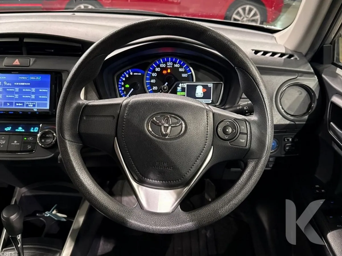 Toyota Corolla Estate, Petrol Hybrid, 2021, Silver
