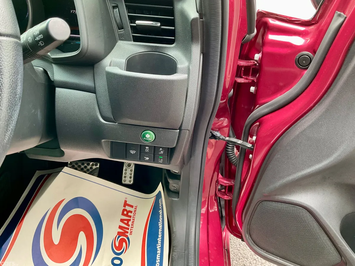 Honda Fit Hatchback, Petrol Hybrid, 2017, Other