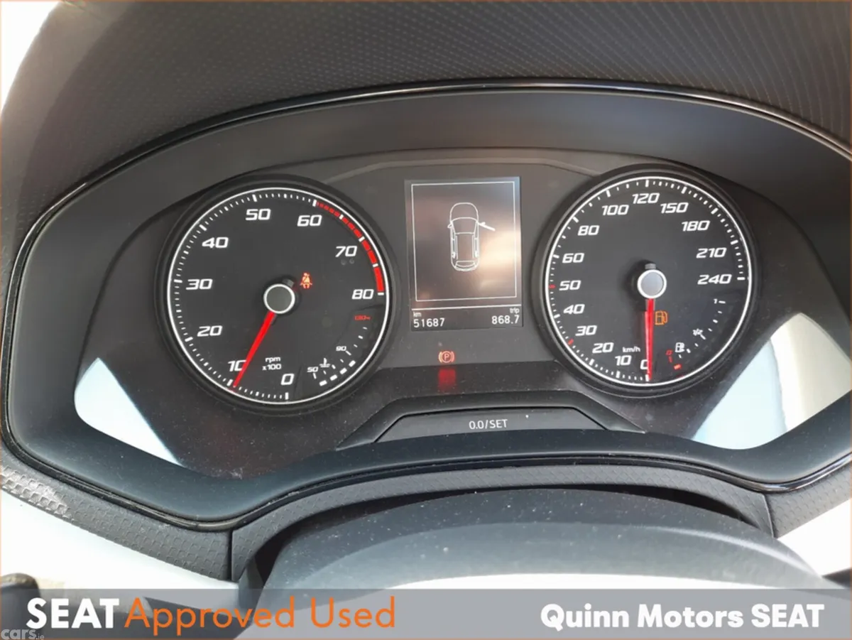 SEAT Arona Hatchback, Petrol, 2022, Red