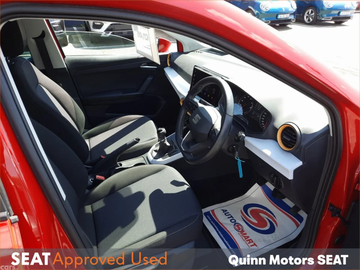 SEAT Arona Hatchback, Petrol, 2022, Red
