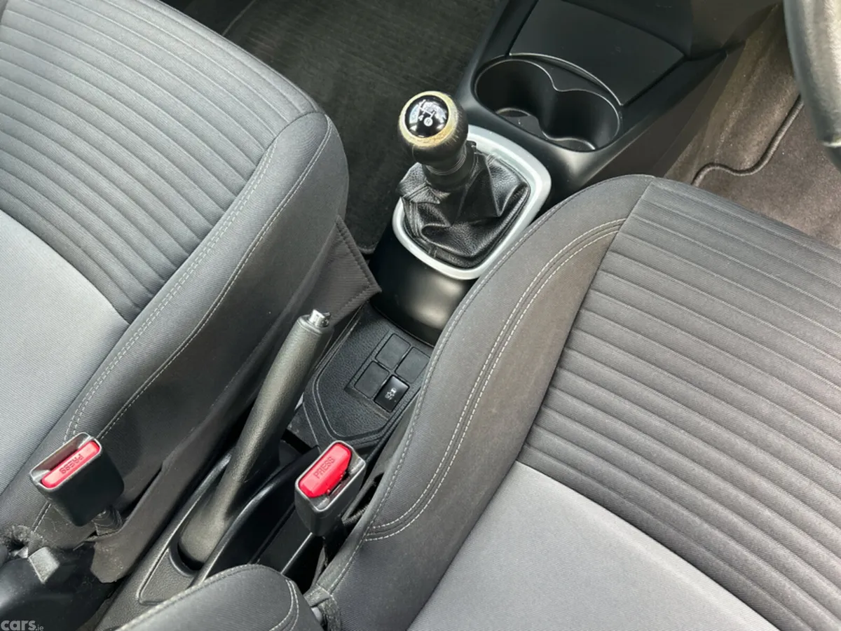Toyota Yaris Hatchback, Petrol, 2018, Grey
