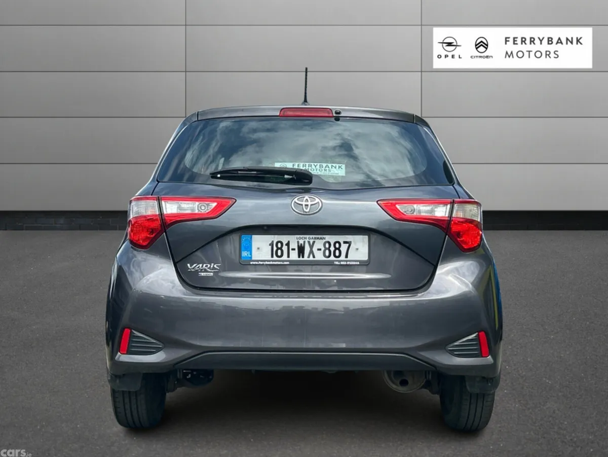 Toyota Yaris Hatchback, Petrol, 2018, Grey