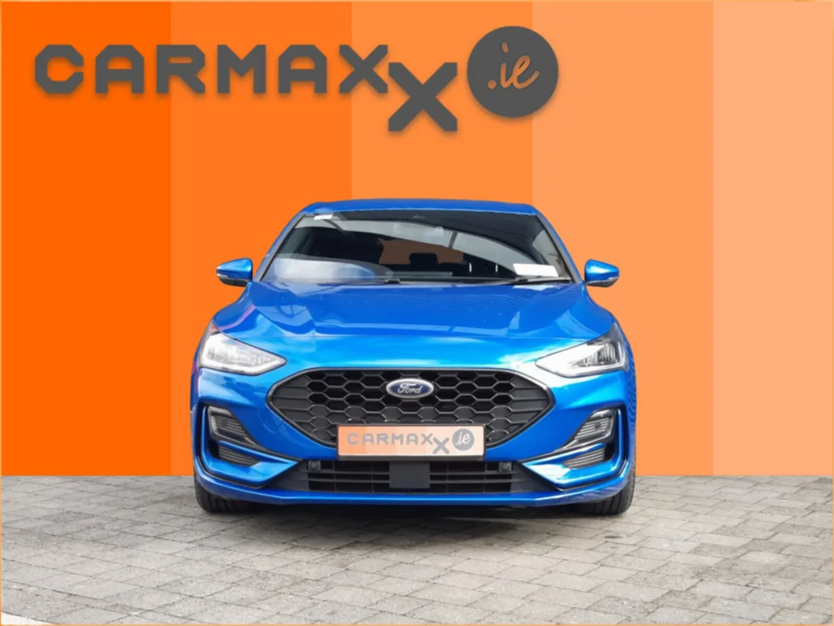 Ford Focus Hatchback, Diesel, 2024, Blue